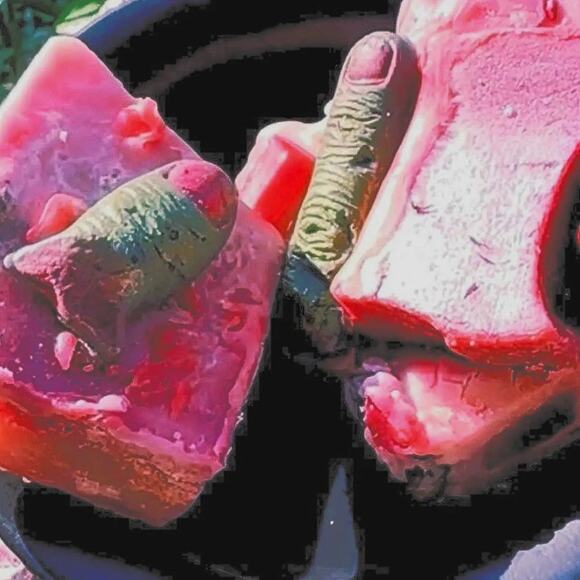 Zombie Trophy Wife Wax Melt Chunkies: Orange Mulled Fruit Patchouli Sugar Scent - Picture 6 of 10